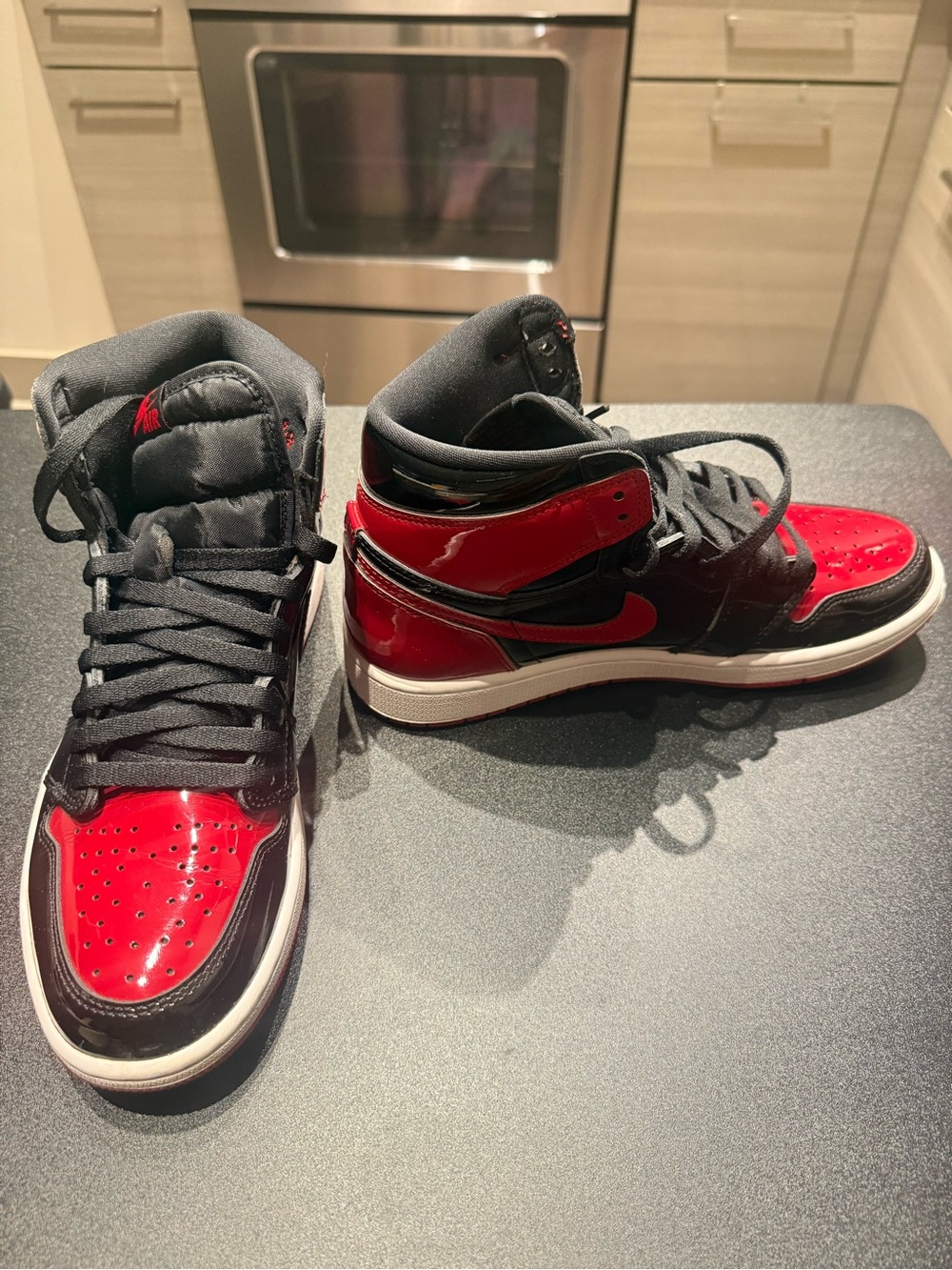 Nike Air Jordan 1 Retro High OG Black & Red Patent - Picture 10 of 11